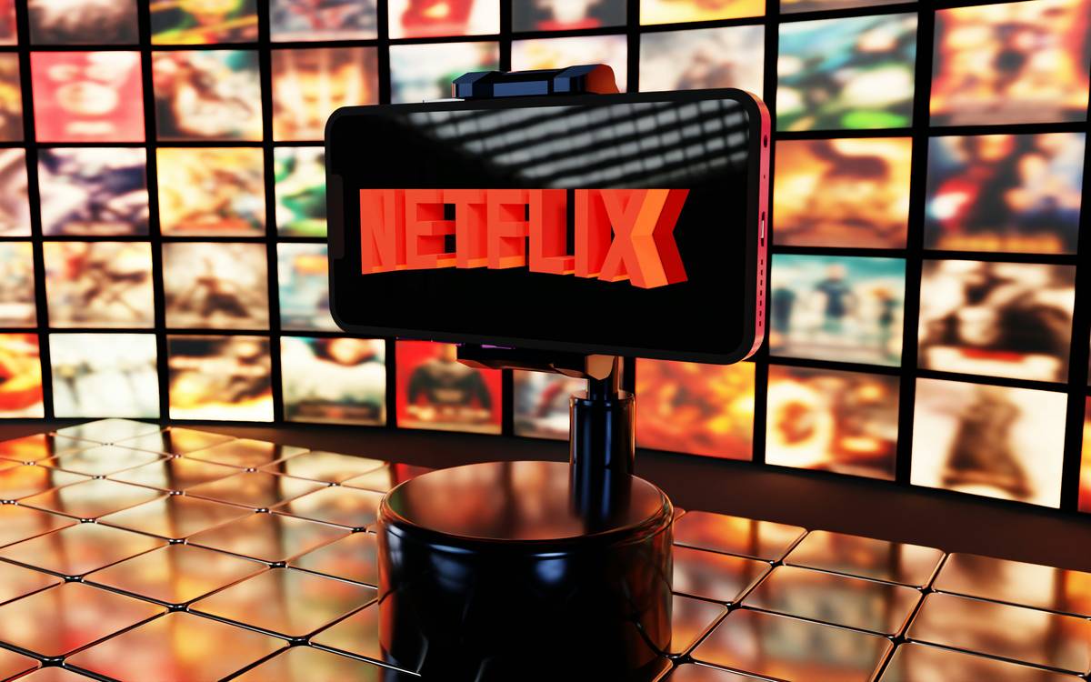 Illustration of family sharing streaming accounts