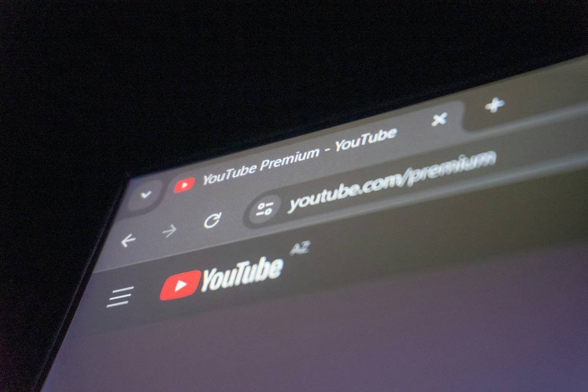 Screenshot showing popular media trial alert platforms